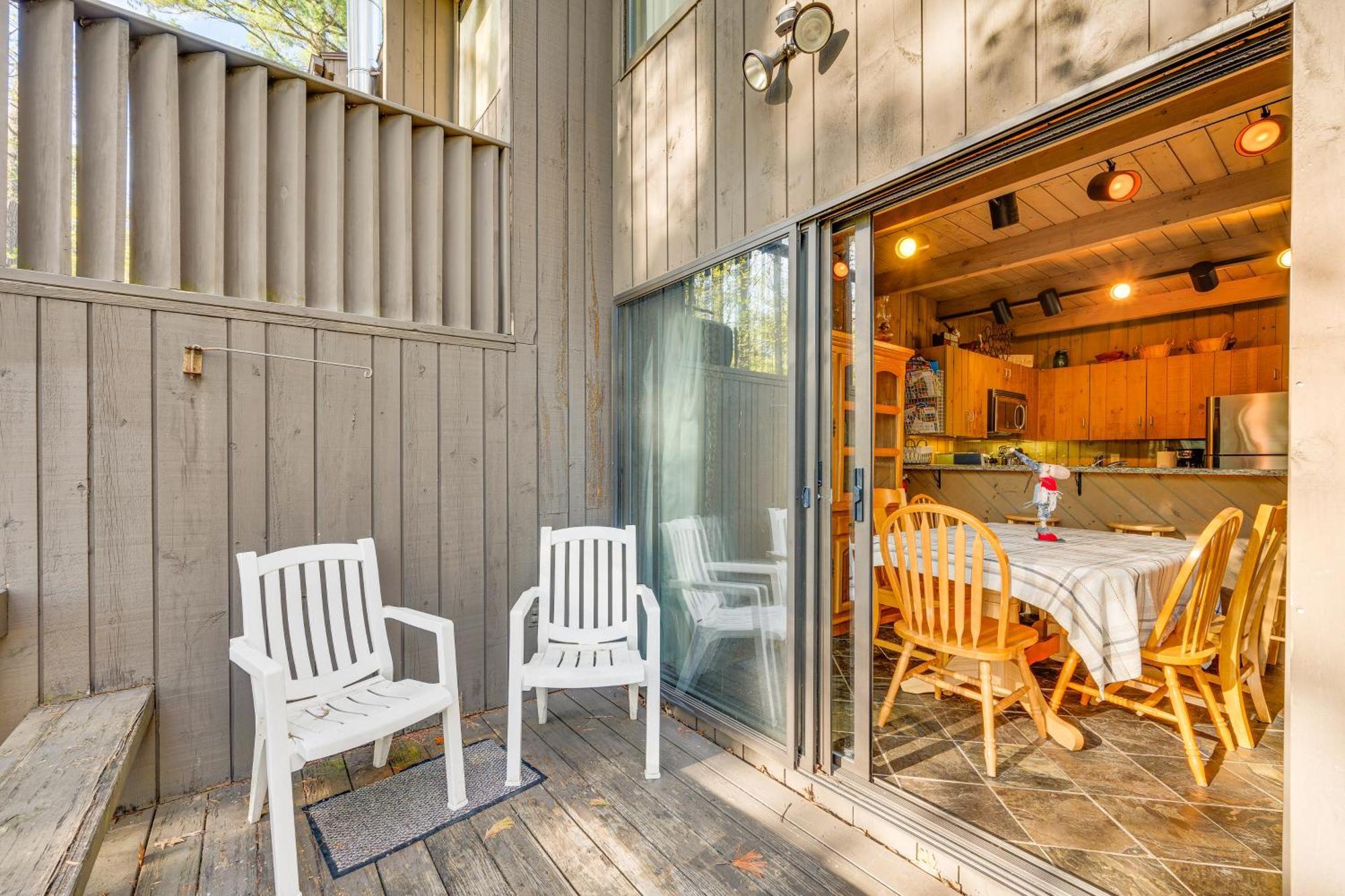 All-Season Conway Condo With Gas Grill! North Conway Exterior photo
